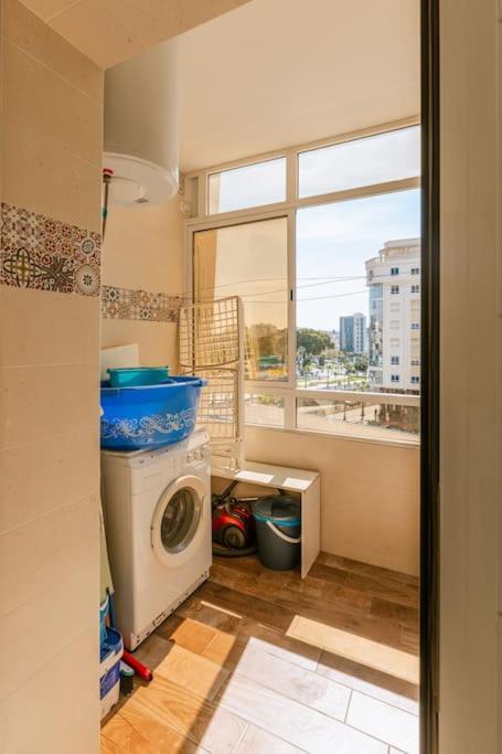 Central 2-Bedrooms Near Beach & Dining Tanger Kültér fotó