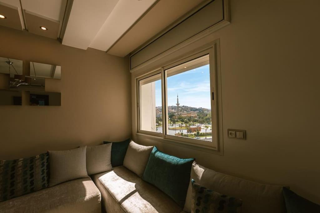 Central 2-Bedrooms Near Beach & Dining Tanger Kültér fotó