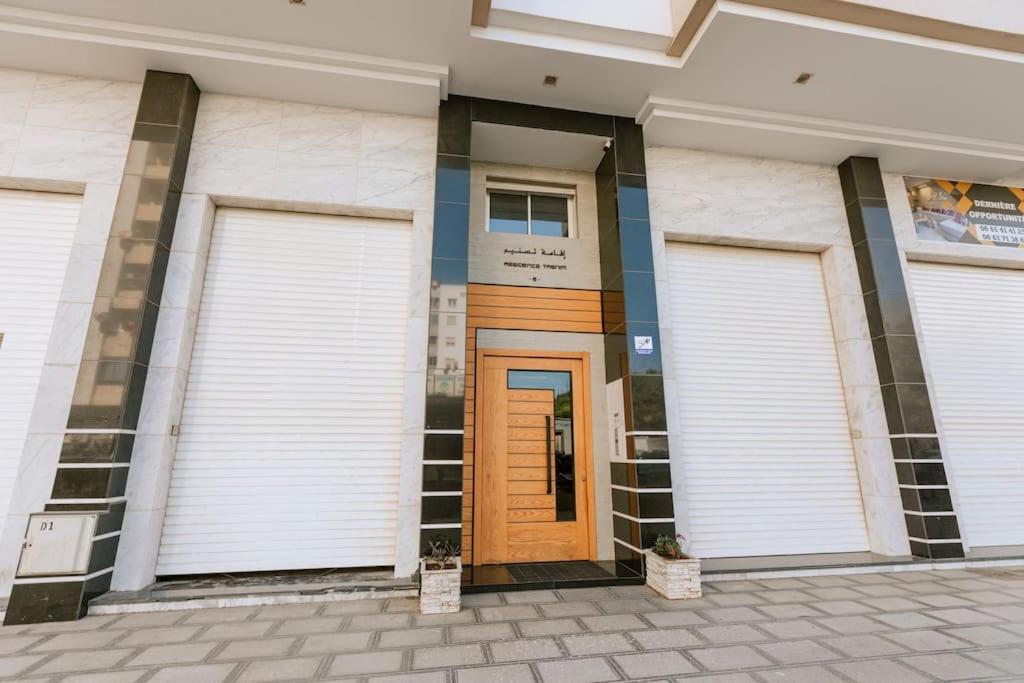 Central 2-Bedrooms Near Beach & Dining Tanger Kültér fotó