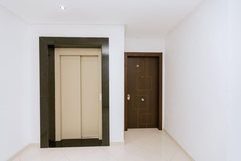 Central 2-Bedrooms Near Beach & Dining Tanger Kültér fotó